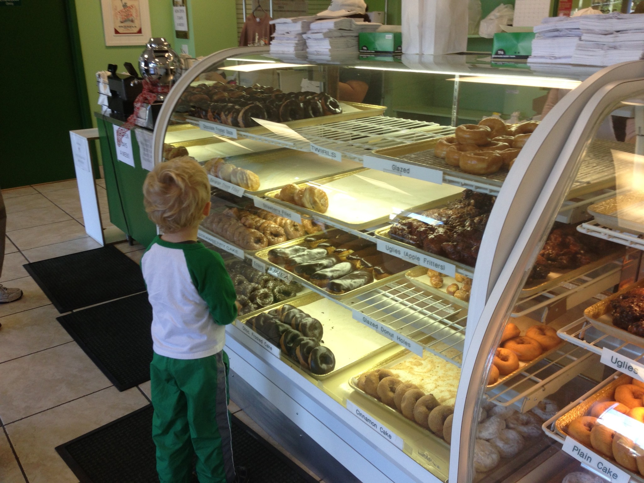 Yum, Doughnuts @ the Donut Shoppe Kids Love Donuts