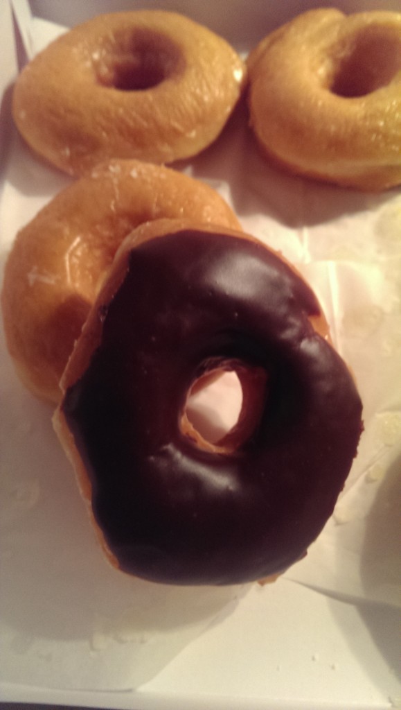 Cinottis - Choc and Glazed donuts