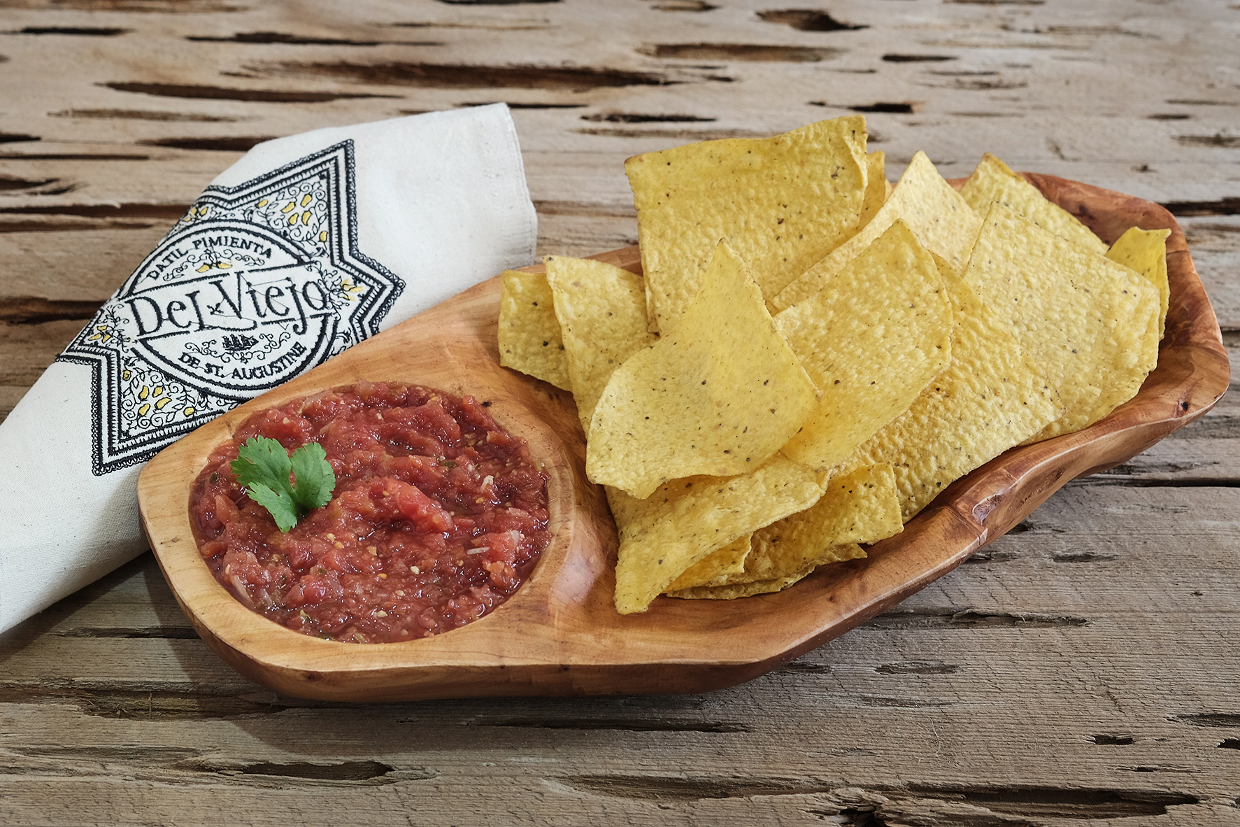Del Viejo - Chips and Salsa
