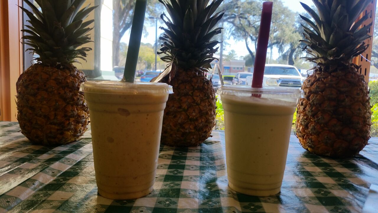 Tropical Fruitland - Smoothies and Pineapples
