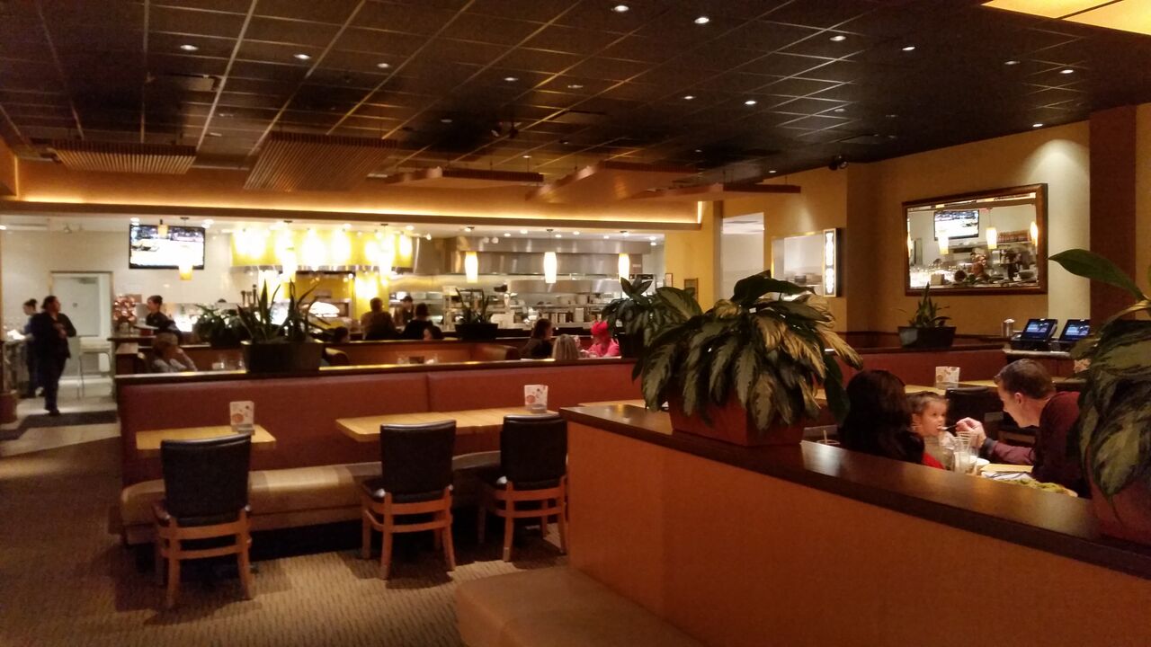 California Pizza Kitchen Large Menu With Something For Everyone Jacksonville Restaurant Reviews